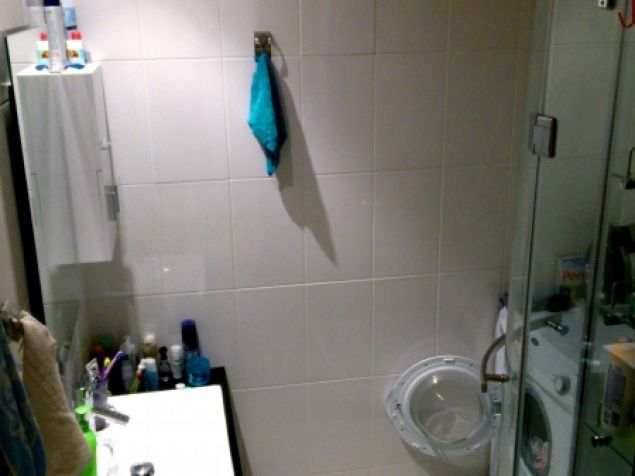 koupelna - sprchový kout, pračka