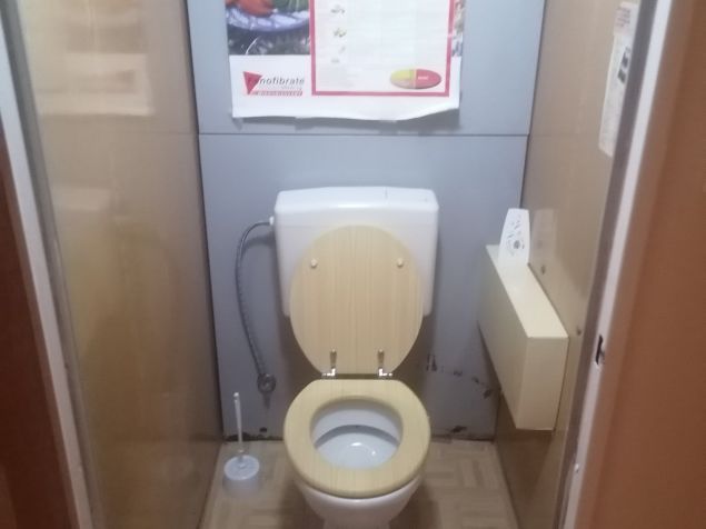 Záchod
