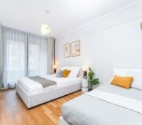 Bedroom 1 image 2