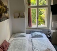 double bed 180 x200 cm