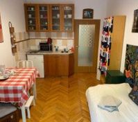 Kitchenette and dining nook combo