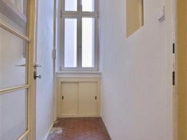 zazdena lodzie, mozne ulozit napr. kola