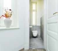 Full bathroom image 5