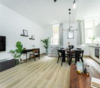 Living room image 7