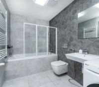Full bathroom image 1