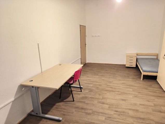 Přední strana pokoje