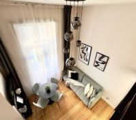 Living room image 3