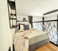 Bedroom image 16