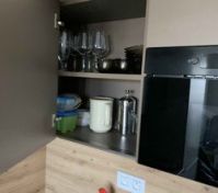 Kitchen cabinet with glassware