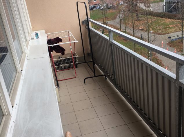 přístup na balkón - sdílený s vedlejším pokojem