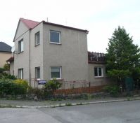 dům