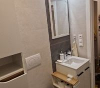 Bathroom vanity with mirror