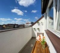 Balcony (Plan 8)
