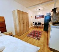 Bedroom 1 image 3