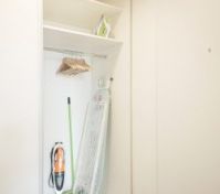 Vestavěná skříň