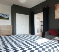 Fitted wardrobe in the first bedroom 