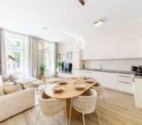 Dining area image 1