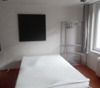 Room / pokoj