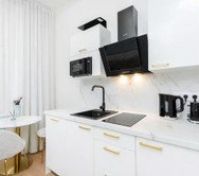 Kitchen with dining table