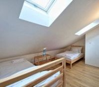 3rd attic bedroom with 2 single beds