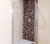 Full bathroom image 3