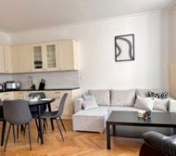 Living room image 1