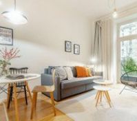 Living room image 4