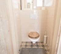 Samostatná toaleta/Toilet