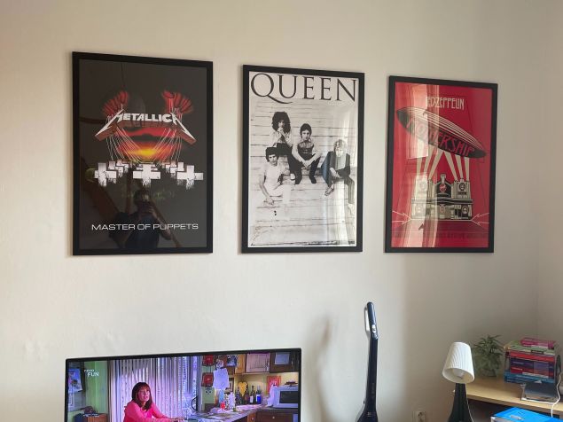 tv + stůl na psaní