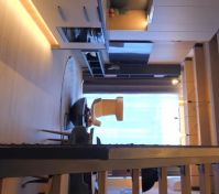 Fotky jsou pouze ilustrativní. Byt je vybaven odlišně, ale uspořádání nábytku je stejné.