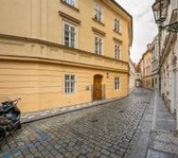 Exterior image 2