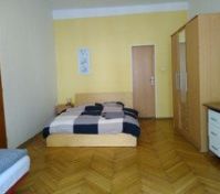 Bed is 140 cm