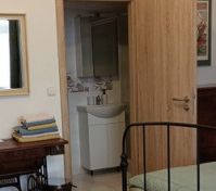 koupelna ( sprchový kout a wc )