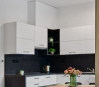 Full kitchen image 2