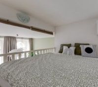 Lot inside the bedroom