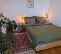 Bed with high quality mattress and sheets