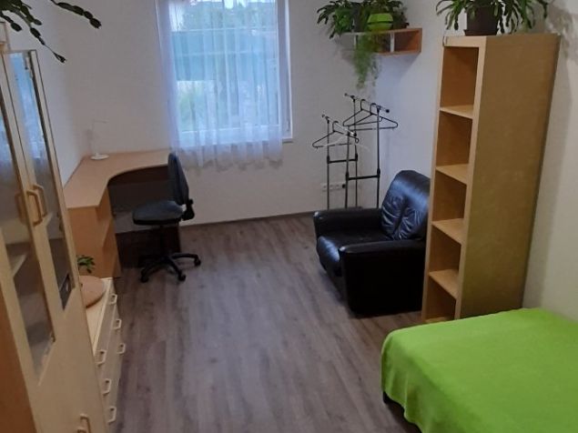 Pronájem pokoje Postřižín