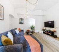 Living room image 1