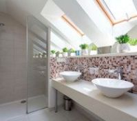 Full bathroom image 1