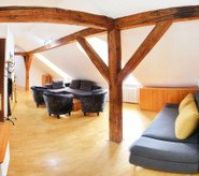 studio / living-room (fish-eye view)