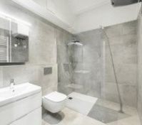 Full bathroom image 1