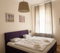 Bedroom 1 image 2