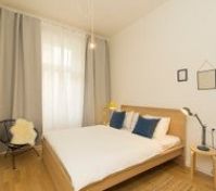 Bedroom 1 image 2