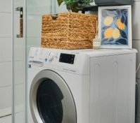 Washing machine with decorative basket